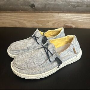 Hey Dude Wendy Slip-On Women's Chambray Blue White Sz 9 Loafer Casual Shoe Moc